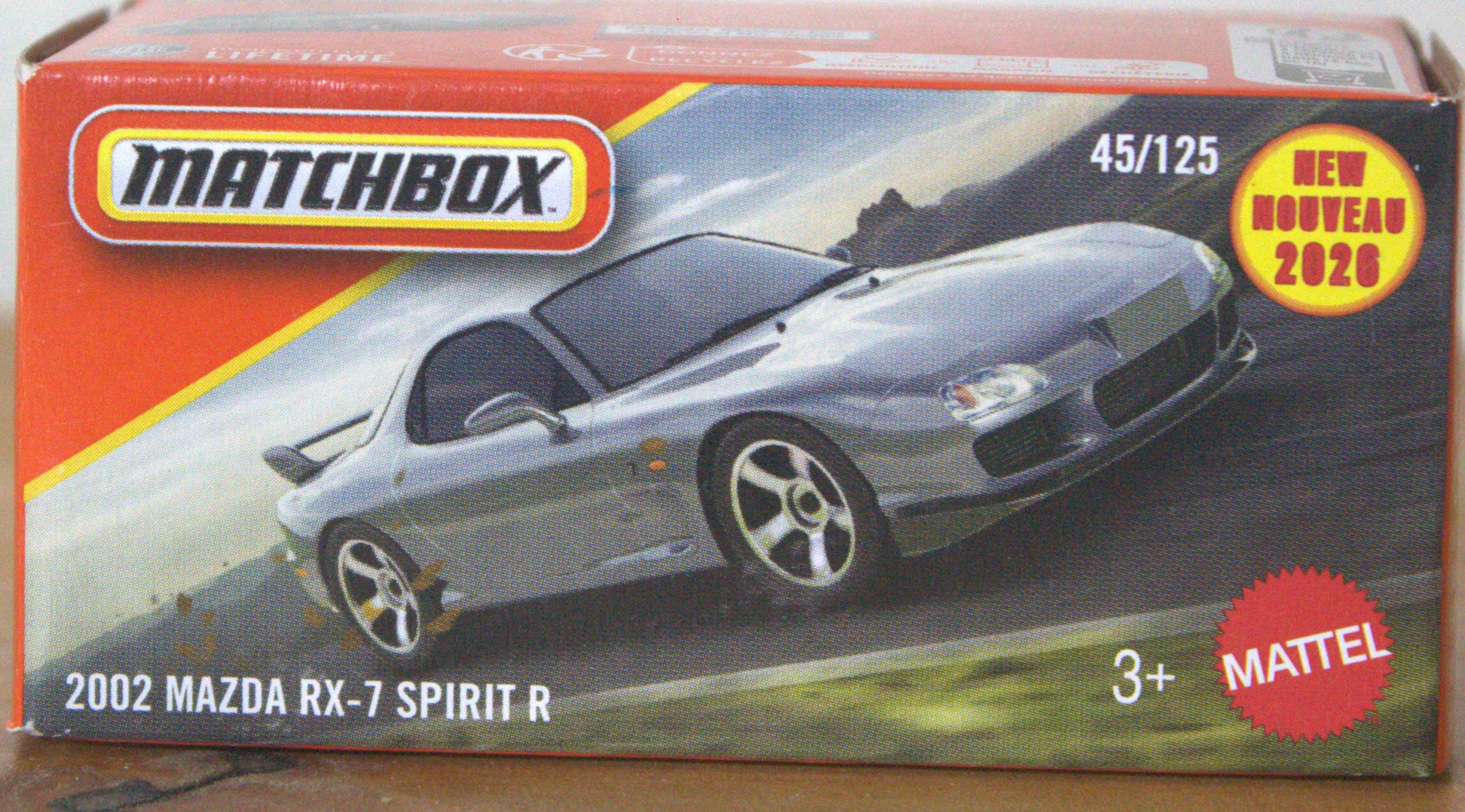 2002 Mazda RX-7 Spirit R — frente del empaque