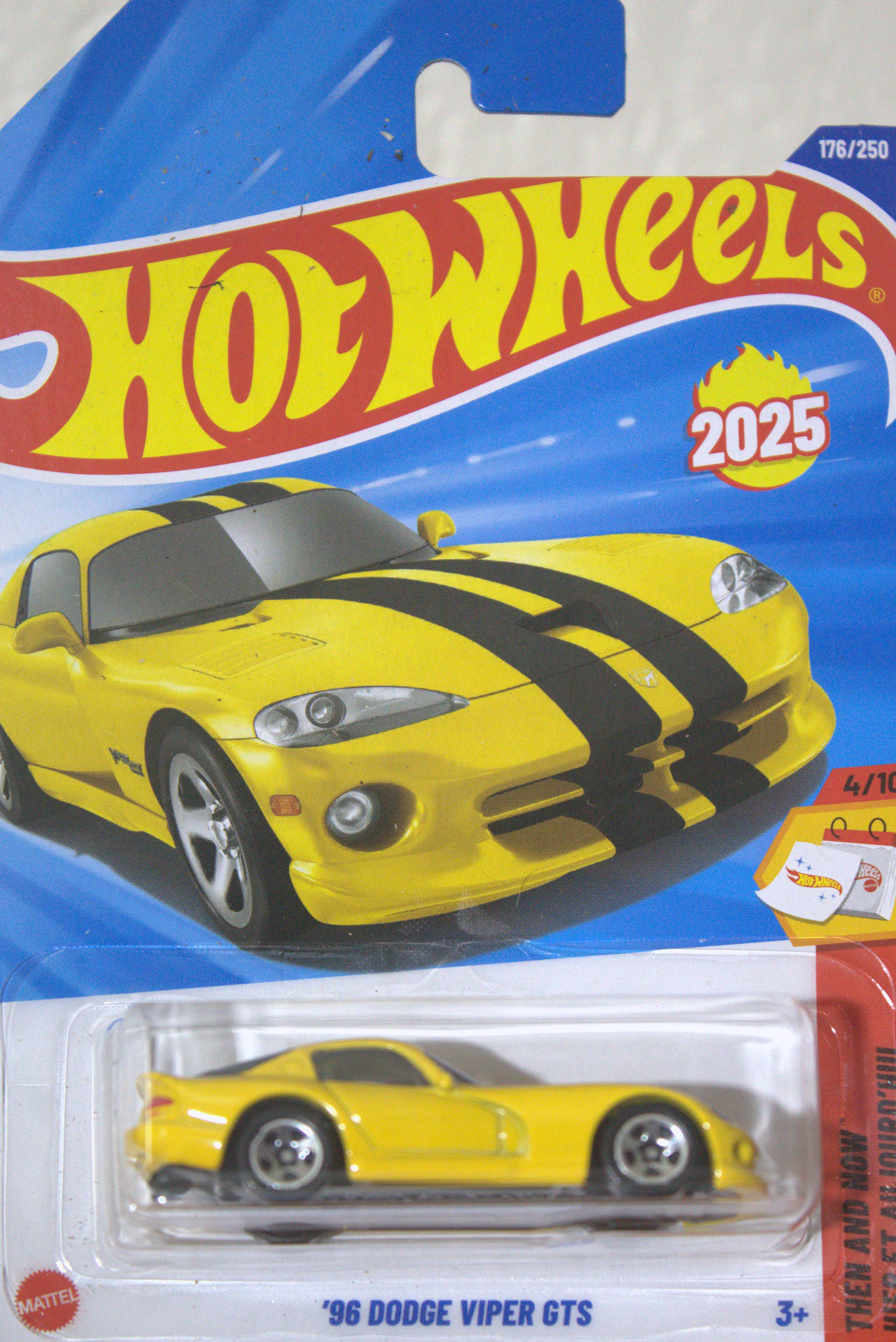 96 Dodge Viper GTS — frente del empaque