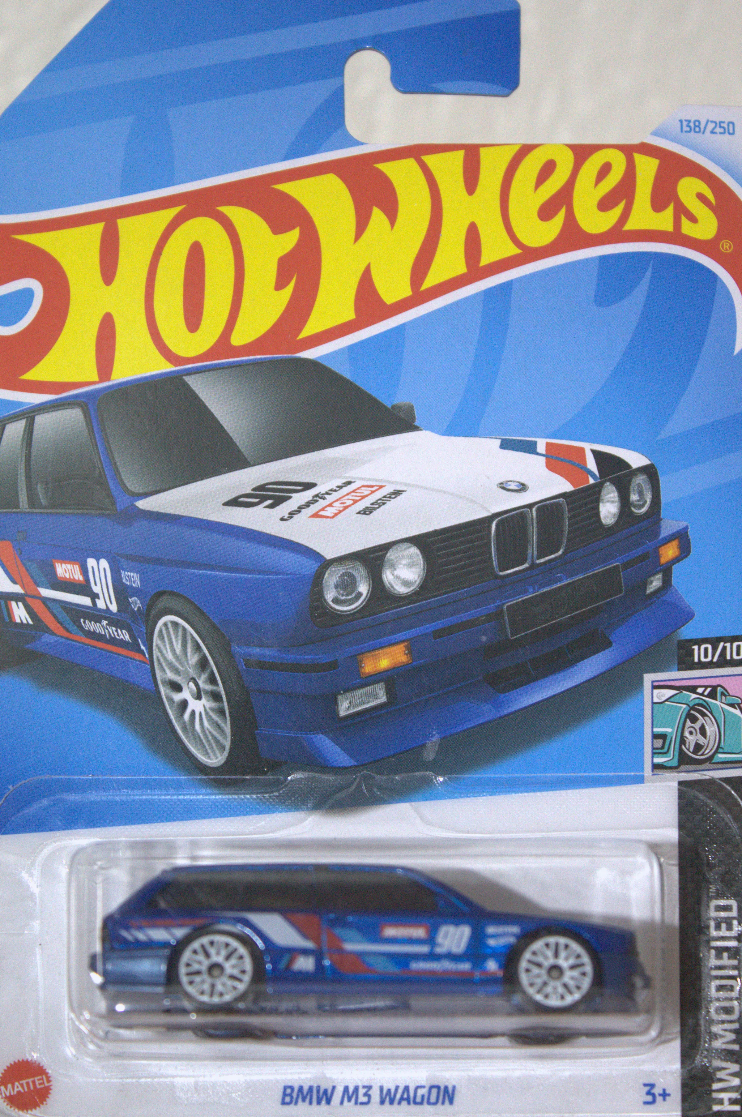 BMW M3 Wagon — frente del empaque