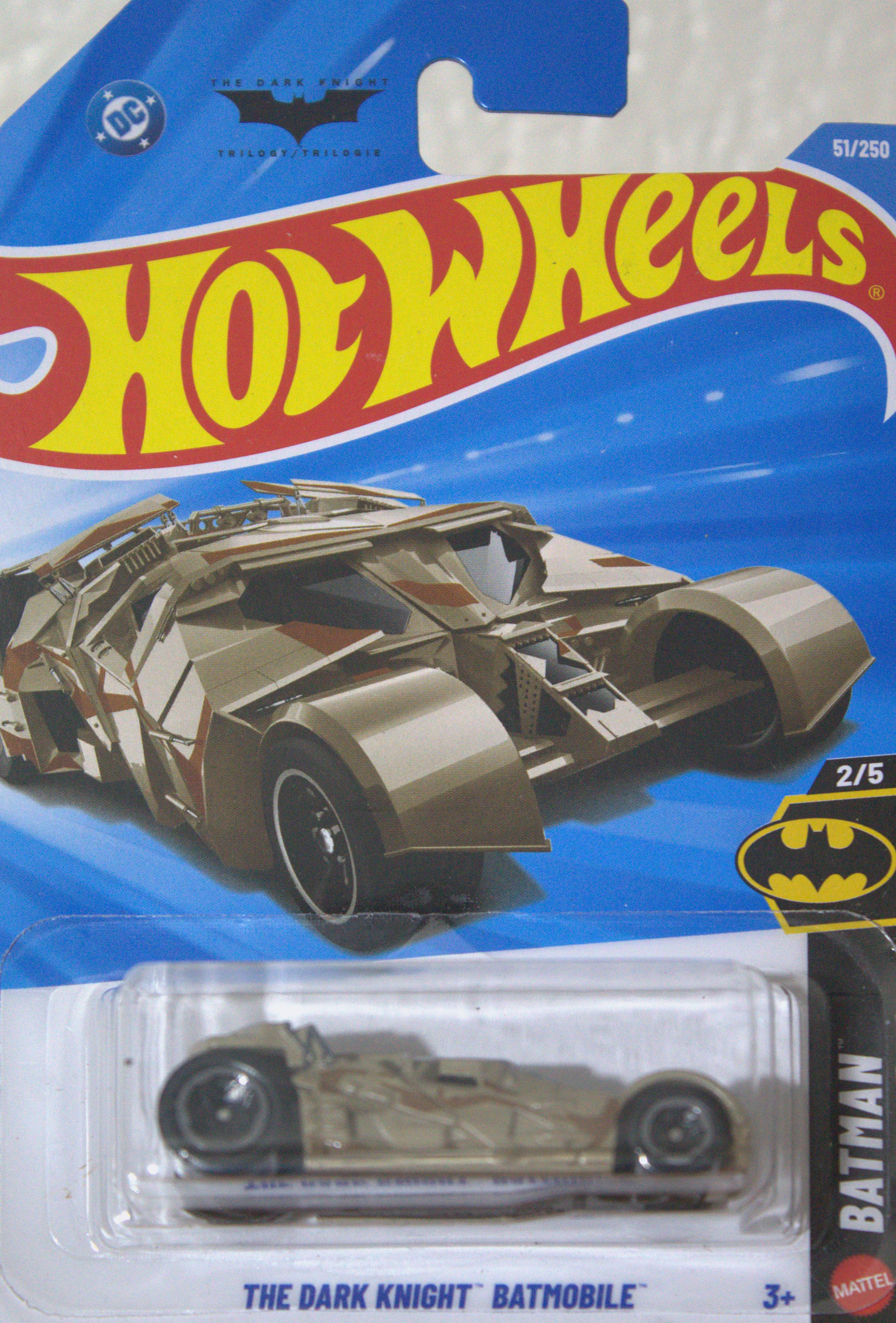 The Dark Knight Batmobile — frente del empaque